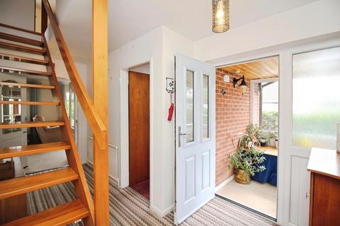 2a Avenue Road, Queniborough, Leicester, LE7 3FA