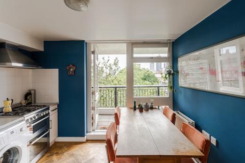 2 bedroom flat for sale, Carradale House, Carradale House, London E14
