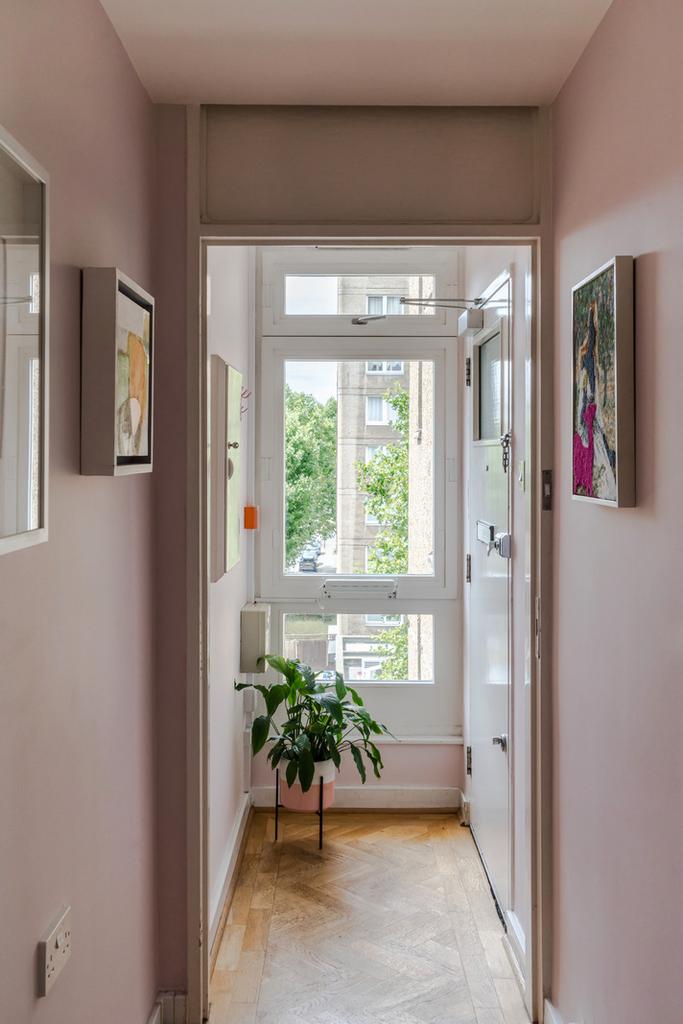 297803 - 40 Carradale House-38.jpeg