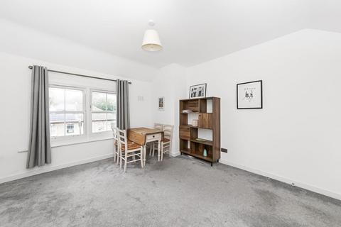 23c Versailles Road, London, SE20 8AX
