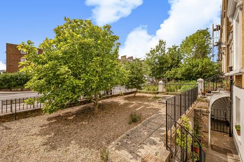2 bedroom flat for sale, Lewisham Way,  London, SE14