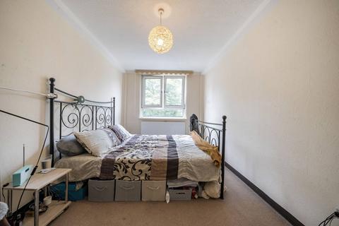 1 bedroom flat for sale, Kett Gardens, Brixton, London, SW2