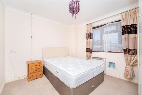 1 bedroom apartment for sale, Vicarage Farm Road, hounslow, Hounslow, TW5 0DR