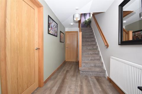 20 Acaster Drive, Garforth, Leeds, LS25 2BQ