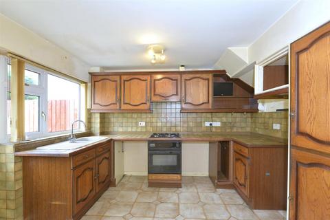 3 bedroom semi-detached house for sale, Oakwood Drive, Heath Farm, Shrewsbury