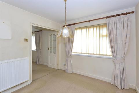 3 bedroom semi-detached house for sale, Oakwood Drive, Heath Farm, Shrewsbury