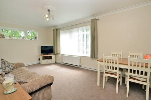 1 bedroom flat to rent, Sutton Grove, Surrey SM1