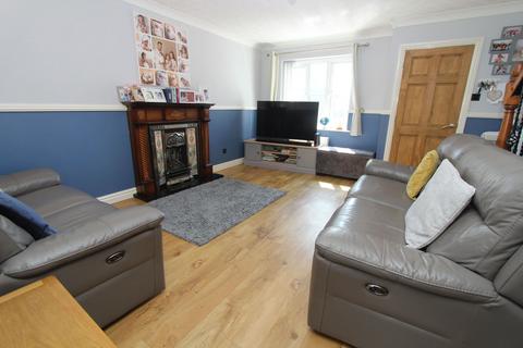 undefined, Belle Isle, Brierley Hill DY5