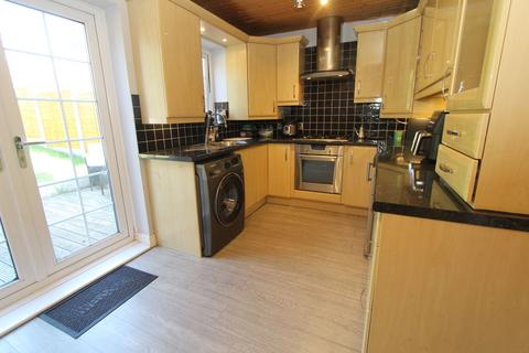 undefined, Belle Isle, Brierley Hill DY5