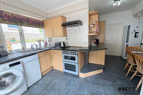 undefined, Beach Hill, Milford Haven, Pembrokeshire. SA73 2QN