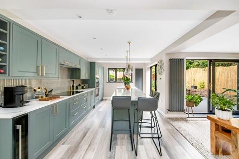 4 bedroom detached house for sale, Malincroft, Mapplewell, S75