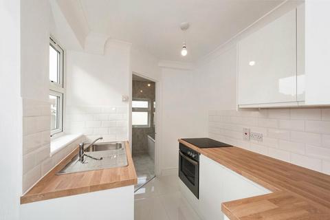 66 Hill House Road, Dartford, DA2 6HQ