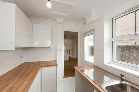 66 Hill House Road, Dartford, DA2 6HQ