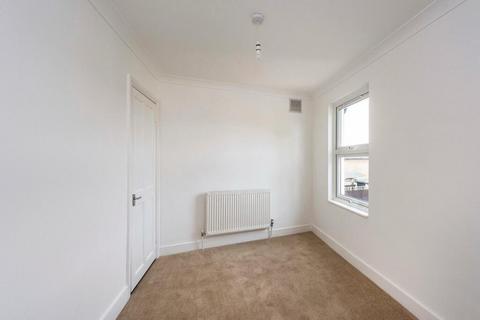 66 Hill House Road, Dartford, DA2 6HQ