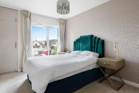 2 bedroom apartment to rent, Bittacy Hill, London, NW7