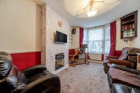 3 bedroom terraced house for sale, Hawstead Road, London