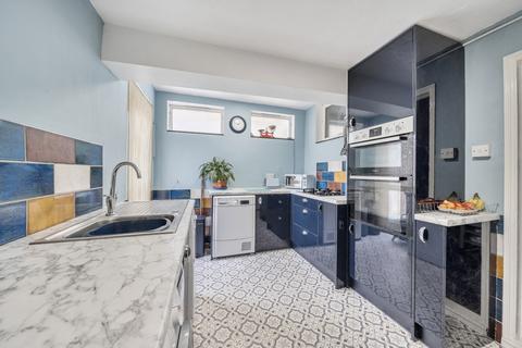3 bedroom terraced house for sale, Hawstead Road, London