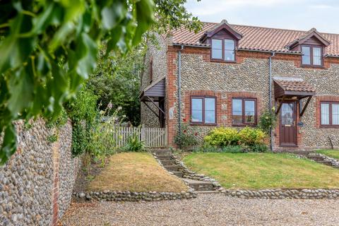2 bedroom end of terrace house for sale, Charming Chain Free Brick-and-Flint Coastal Cottage in Salthouse