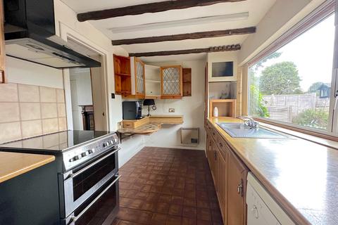3 bedroom detached house for sale, Willenhall Road, Wolverhampton WV13