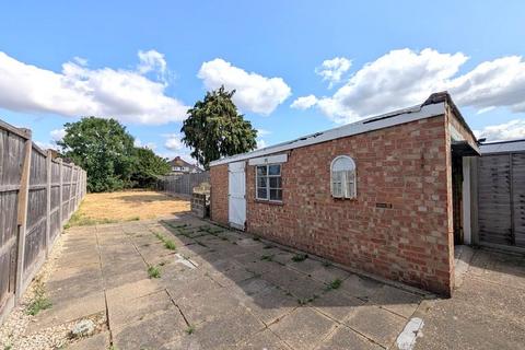 58 Longford Avenue, Feltham, TW14 9TG