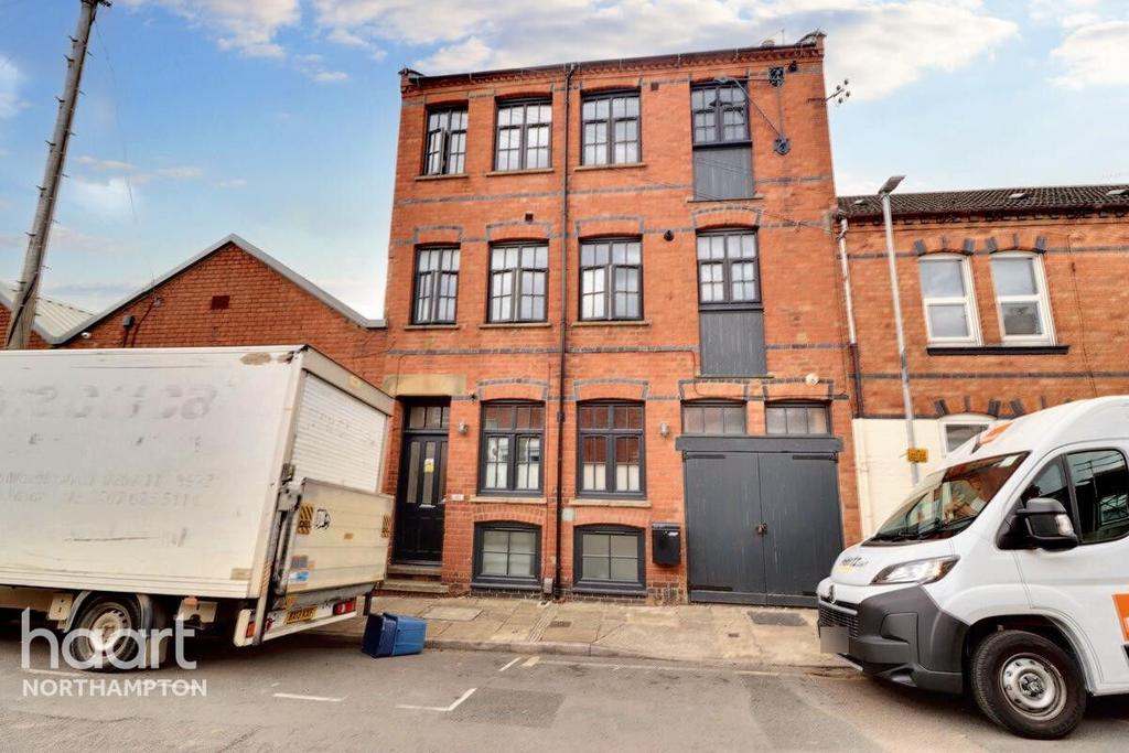 Dunster Street Northampton 2 Bed Apartment For Sale 190 000