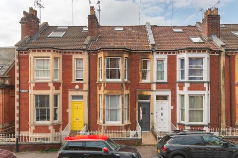 2 Albermarle Terrace, Bristol, BS8 4NA