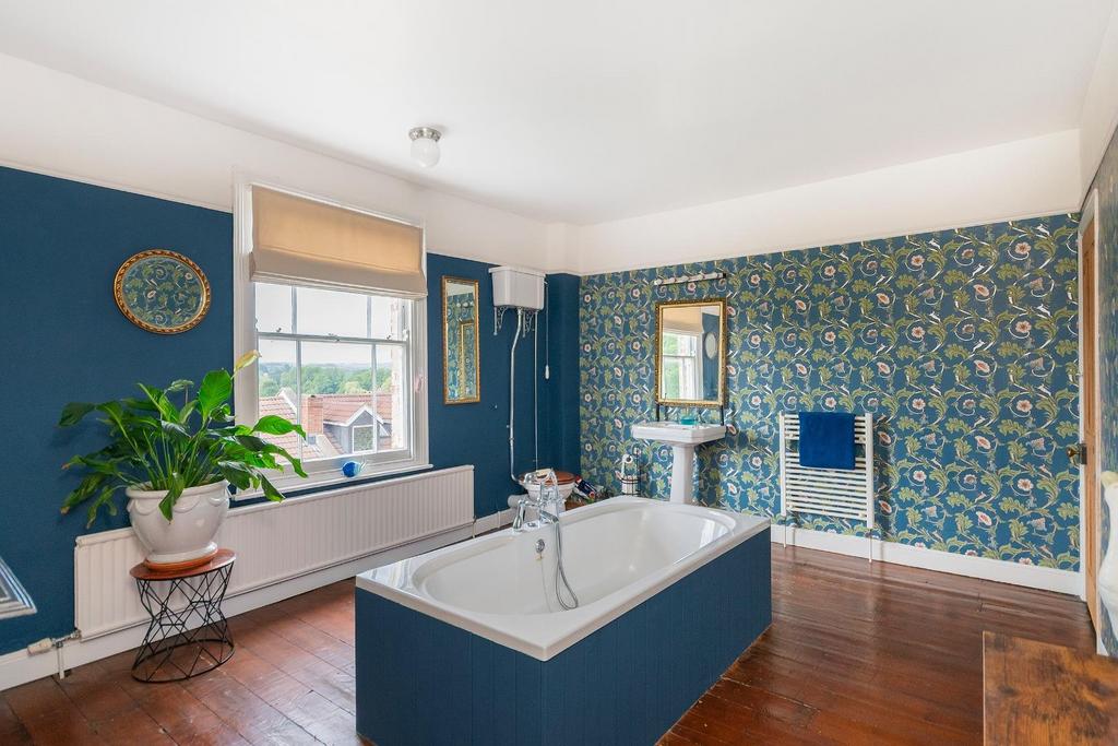 0 A2 THS - Bathroom B.jpg