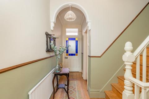 2 Albermarle Terrace, Bristol, BS8 4NA