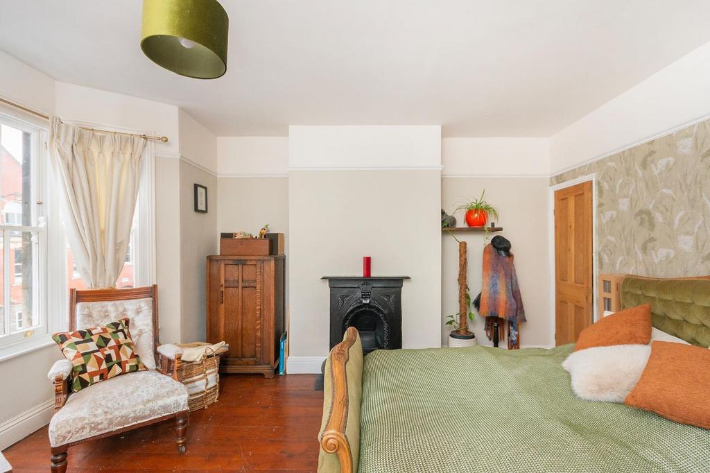 0 A2 THS - Bedroom H.jpg