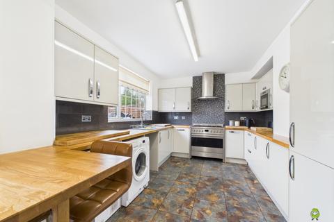 3 bedroom terraced house for sale, Chalcombe Road, London, SE2