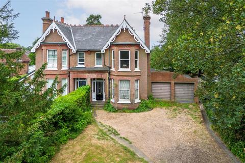 undefined, Muster Green South, Haywards Heath