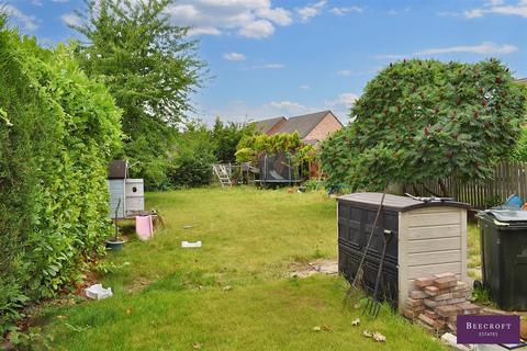 3 bedroom semi-detached house for sale, Kingsway, Wombwell, Barnsley
