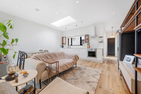1 bedroom flat for sale, Coldharbour Lane, SW9