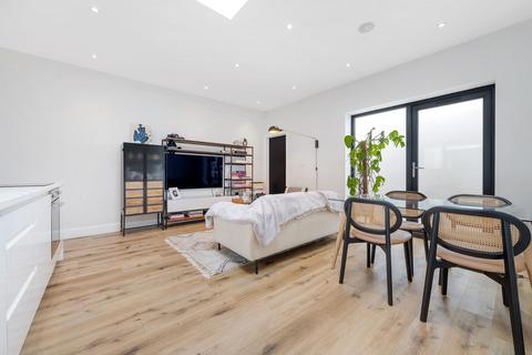 1 bedroom flat for sale, Coldharbour Lane, SW9