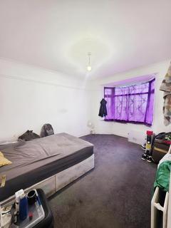 2 bedroom flat for sale, Hickling Road, Ilford, Essex, London