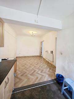 2 bedroom flat for sale, Hickling Road, Ilford, Essex, London