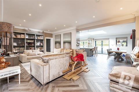 4 bedroom detached bungalow for sale, Weald Park Way, South Weald, Brentwood, Essex, CM14