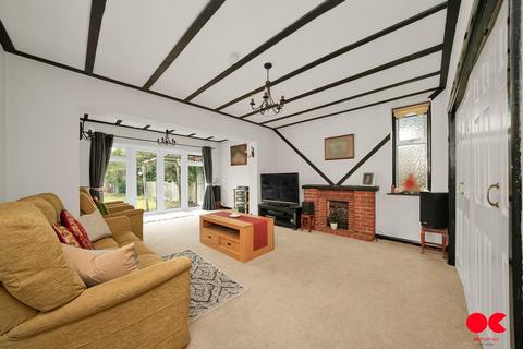 undefined, Heath Drive, Gidea Park RM2