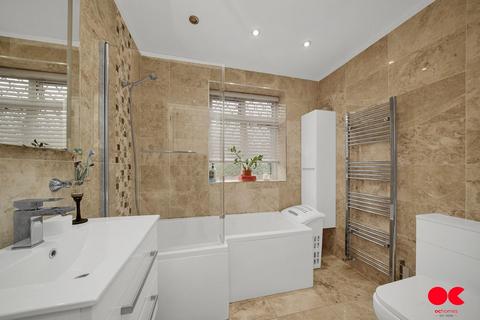 undefined, Heath Drive, Gidea Park RM2