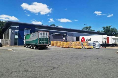 Distribution warehouse to rent, Crockfold Ln Basingstoke RG24 8YH
