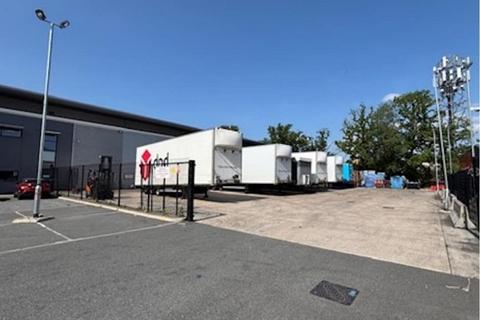 Distribution warehouse to rent, Crockfold Ln Basingstoke RG24 8YH