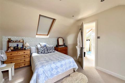 11 Quakers Way, Fairlands, Guildford, GU3 3NF