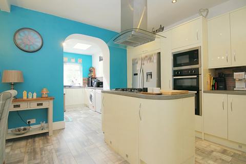 3 bedroom terraced house for sale, Briarwood Drive, Wibsey, Bradford, BD6