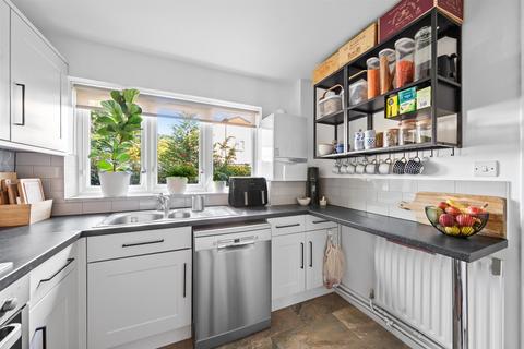 1 bedroom flat for sale, Hillside Road, Shortlands, BR2