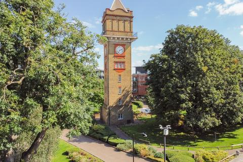 1 bedroom flat to rent, Birdwood Avenue, Hither Green , London, SE13