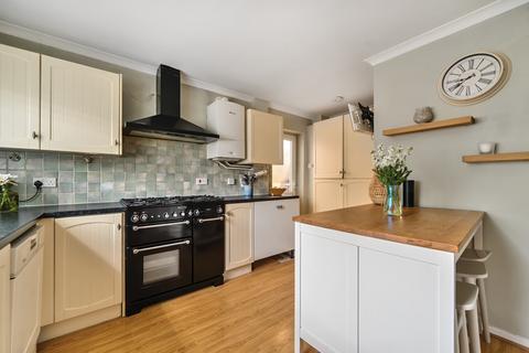 undefined, Chestnut Close, Hampshire GU30
