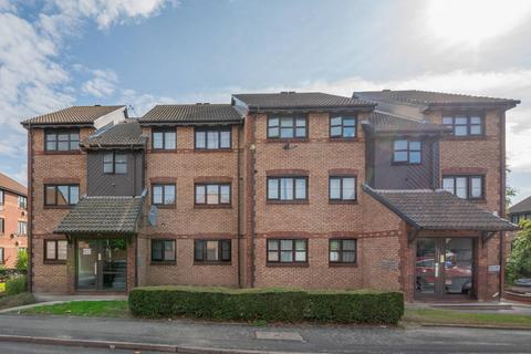 undefined, Lowry Crescent, Mitcham, CR4