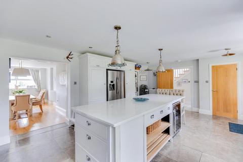 5 bedroom detached house for sale, Greystones, 45 Highwalls Avenue, Dinas Powys, CF64 4AQ