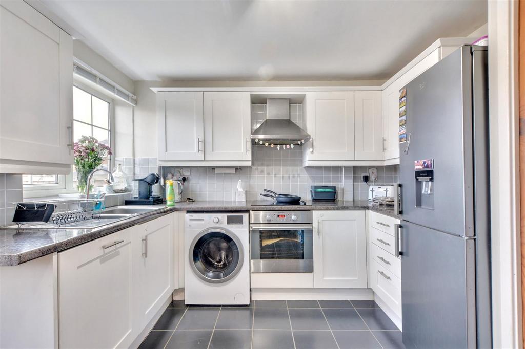 Kitchen 1.jpeg