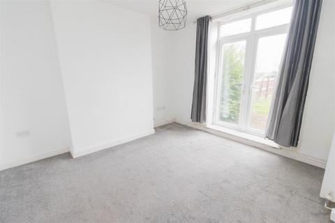 2 bedroom ground floor flat for sale, Manners Gardens, Seaton Delaval, Whitley Bay
